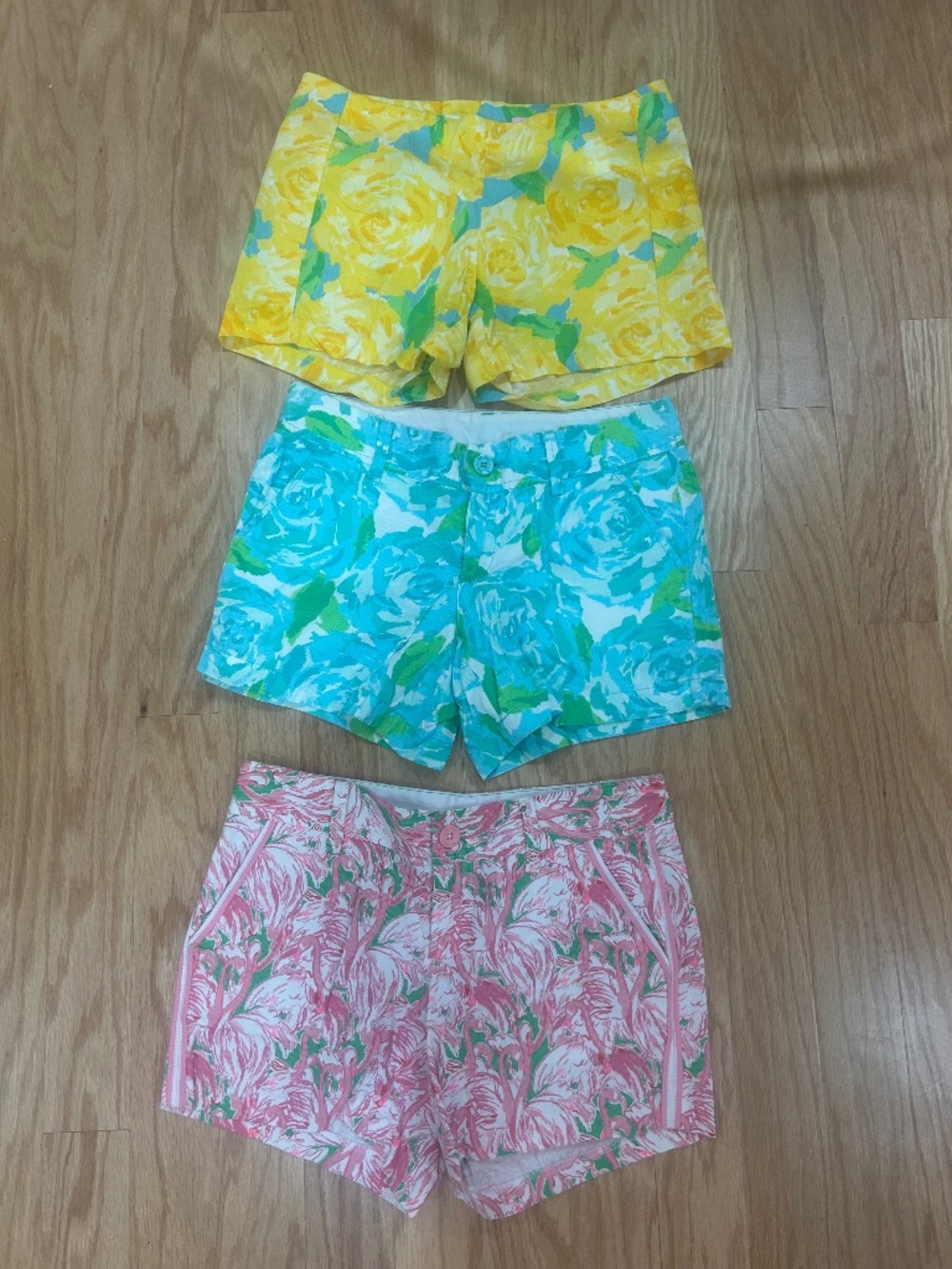 Lilly Pulitzer lot size 4 shorts